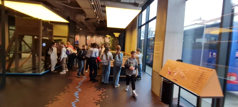 Wycieczka do Fabryki Czekolady E. Wedel - kl.5 a