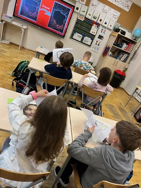 Praca plastyczna na majowe święta - klasa 1a