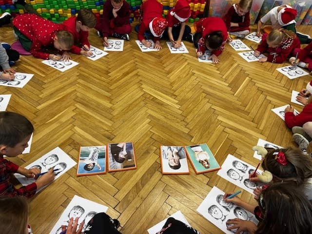 Rozmawiamy o emocjach - kolejne zajęcia "Spójrz inaczej" w 1a