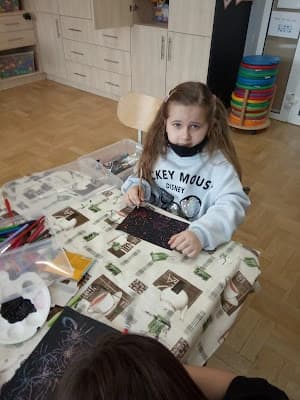 Zajęcia KOLOROWA PLASTYKA