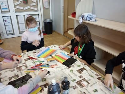 Zajęcia KOLOROWA PLASTYKA