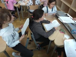 Dobrze zapowiadający się wokaliści...