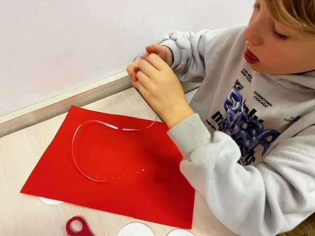 Elfy z 1a szyją czapki dla św. Mikołaja : )