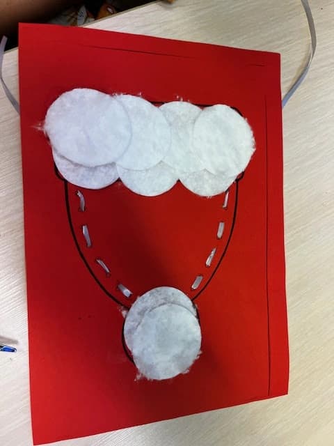 Elfy z 1a szyją czapki dla św. Mikołaja : )