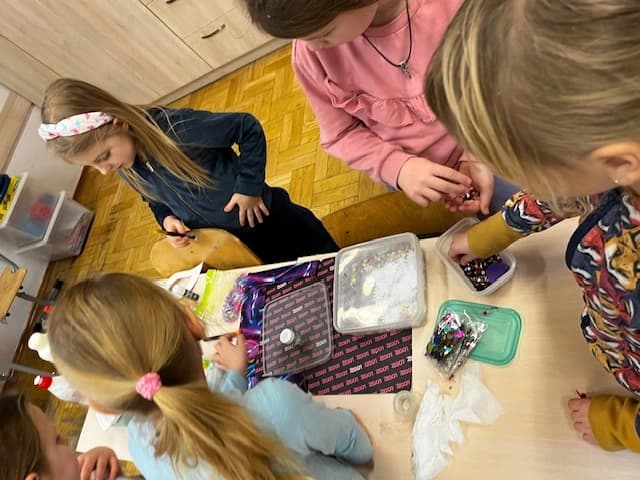 Edukacja plastyczna 1a