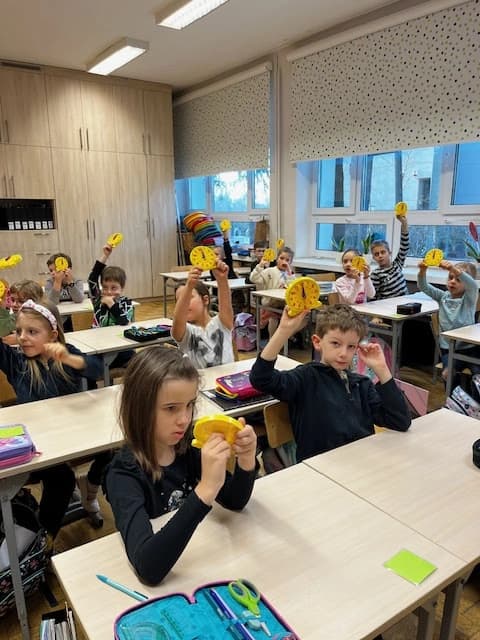 Która godzina? - aktywna nauka w 1a