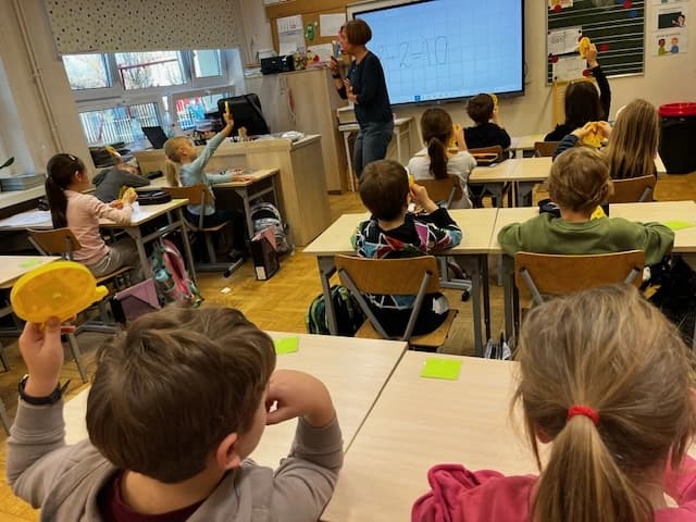 Która godzina? - aktywna nauka w 1a