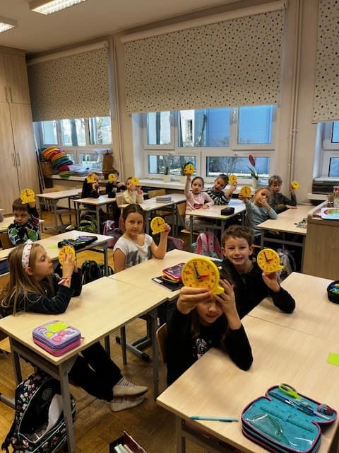 Która godzina? - aktywna nauka w 1a