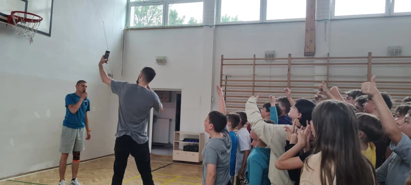 Karol Kłos - siatkarz, reprezentant Polski - nasz były uczeń :)