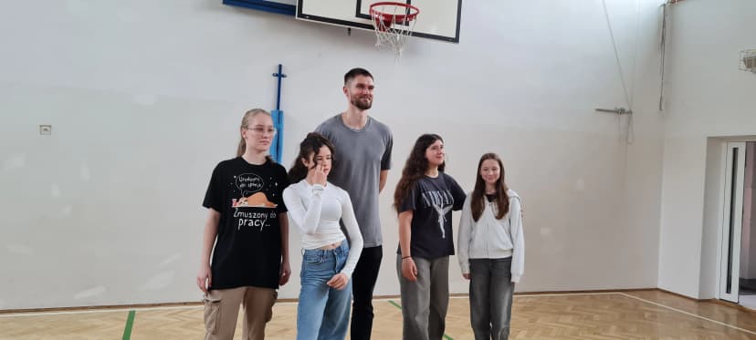 Karol Kłos - siatkarz, reprezentant Polski - nasz były uczeń :)