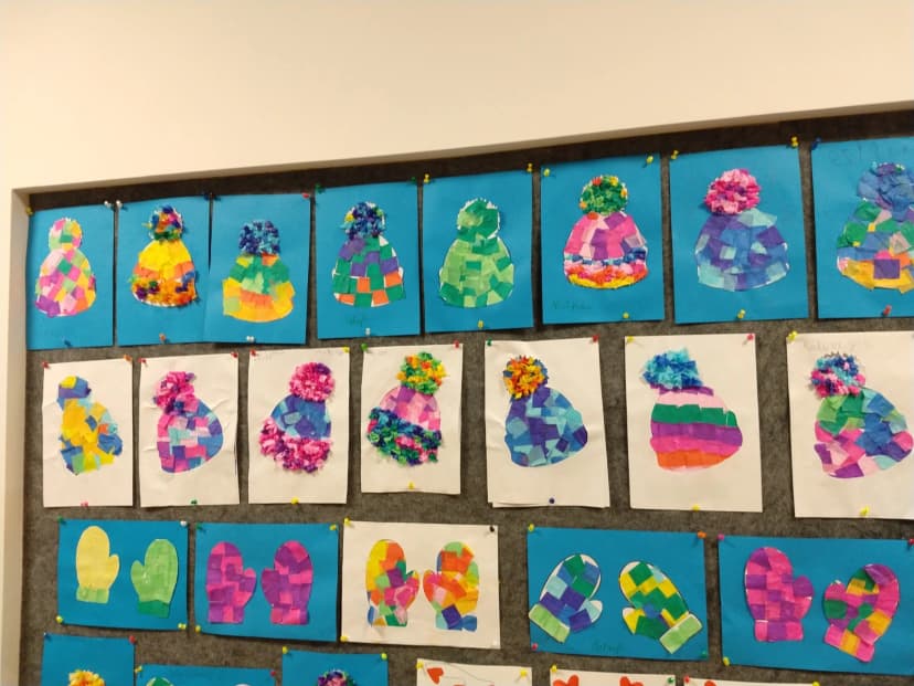 Czapki zimowe- zajęcia plastyczne.