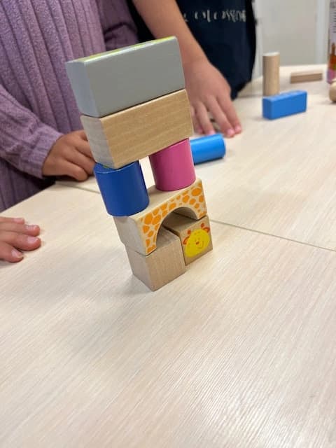 Edukacja społeczna - zabawy integrujące zespół klasowy w 1a