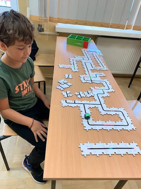 Ozoboty koduję programuję