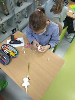 Aniołki w szkolnej świetlicy