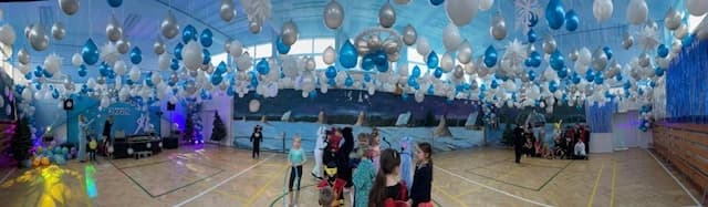 Wspaniała zabawa w przepięknej sali balowej - klasy 1-3