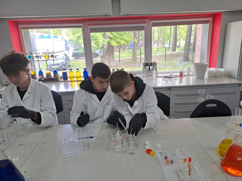 Wycieczka do Labosfery - klasa 7a