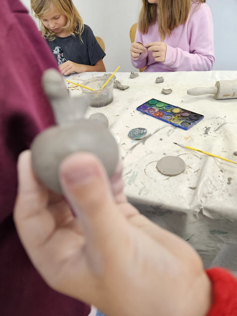 Zajęcia plastyczne z Panią Dorotką Dragan.