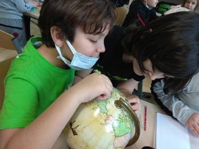 Palcem po globusie...