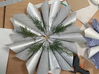 Nowoczesne ozdoby świąteczne na drzwi