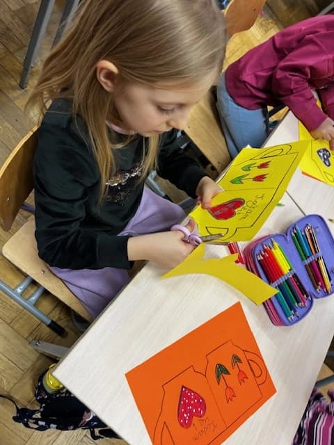 Prezenty dla Babć i Dziadków - plastyka w klasie 1a