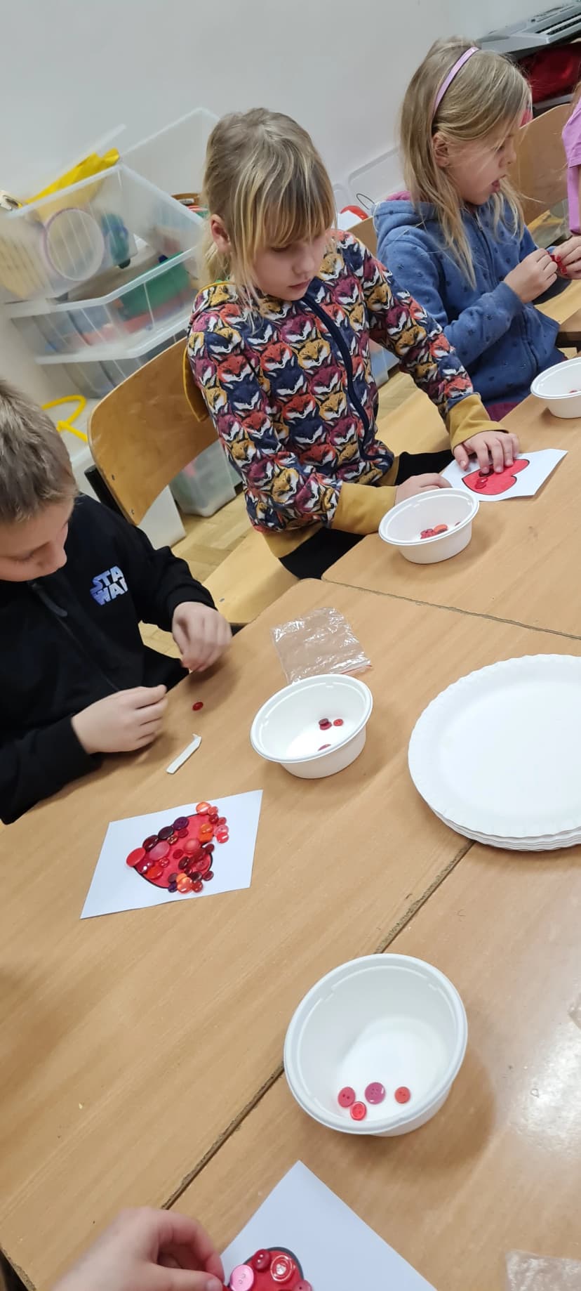 ZIMA W MIEŚCIE 2025 - warsztaty hand - made - tworzenie biżuterii i serc