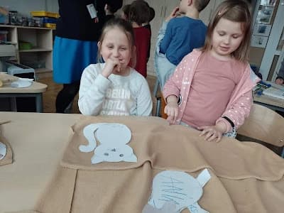 A w środę po lekcjach uczennice 1a...