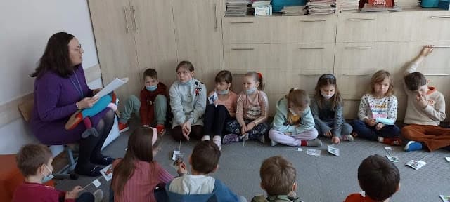 Klasa 1b spotyka się z kameleonem Leonem