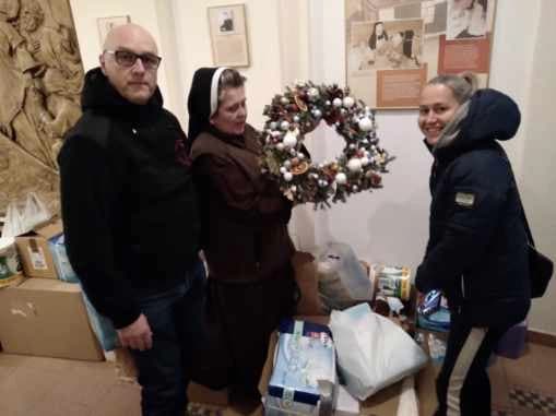 Hospicjum Sióstr Felicjanek - Paczka inna niż wszystkie