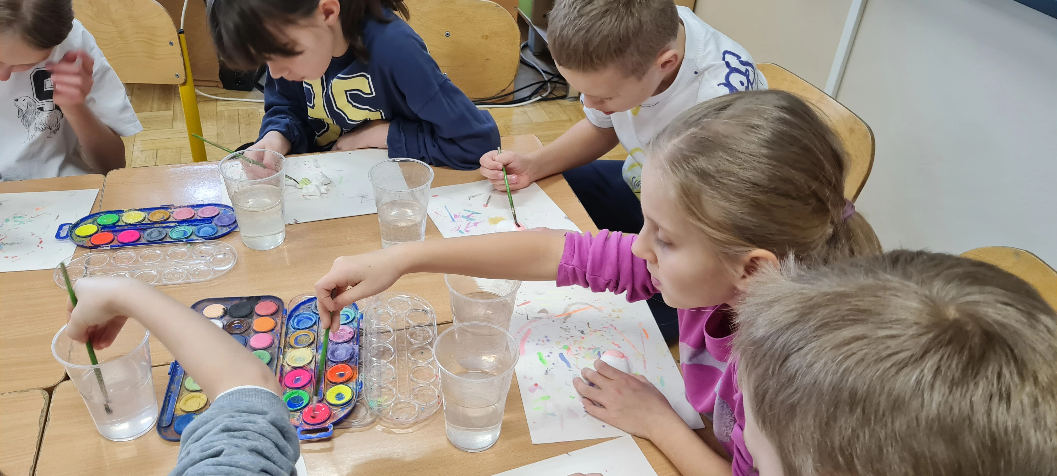 ZIMA W MIEŚCIE 2025 - MAGNESY - zdjęcie 1