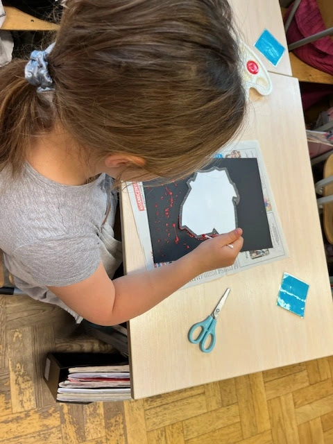 Praca plastyczna na majowe święta - klasa 1a - zdjęcie 5