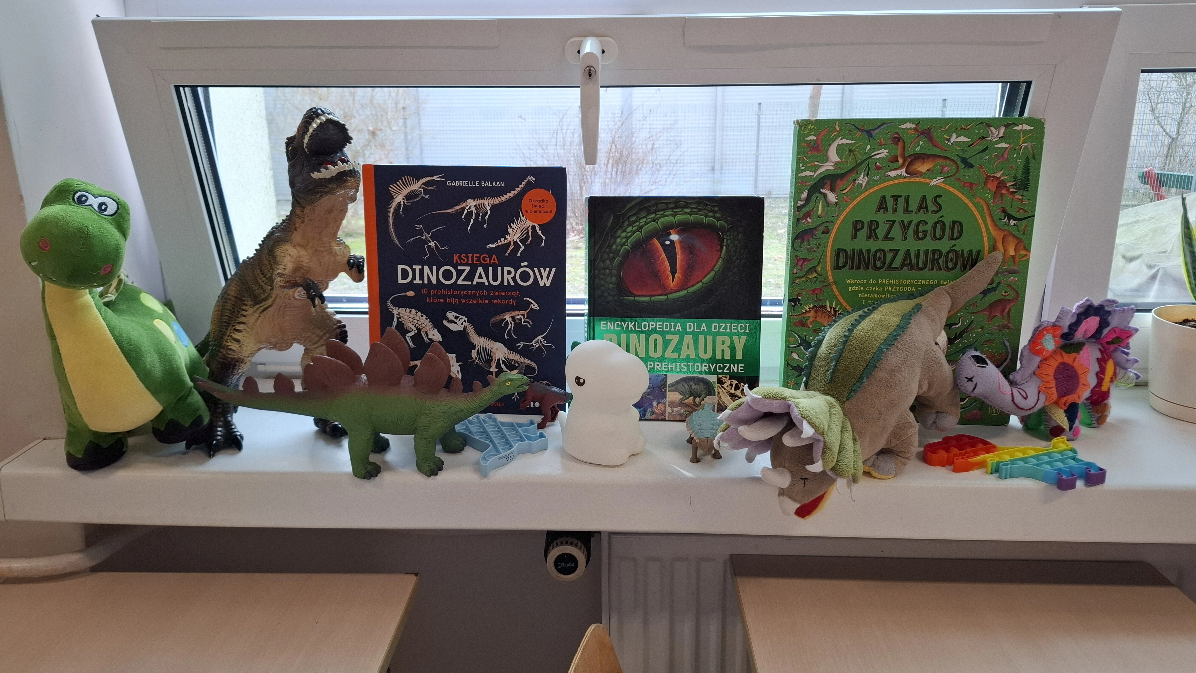 Dzień Dinozaura- w kl. 1b - zdjęcie 6