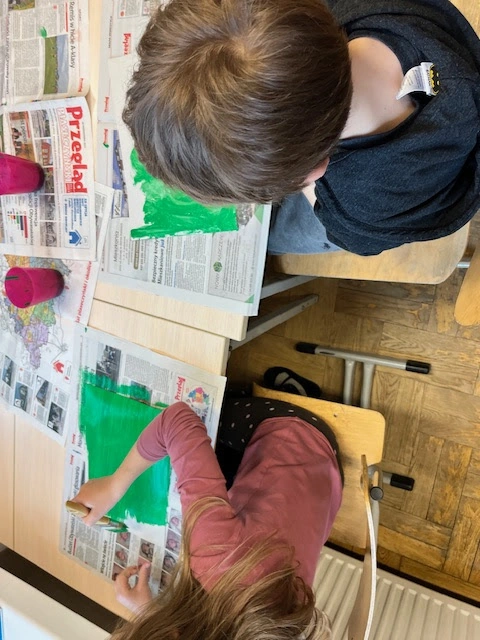 Ekologiczny projekt klasy 1a - Symbioza natury, miododajne drzewo - zdjęcie 4