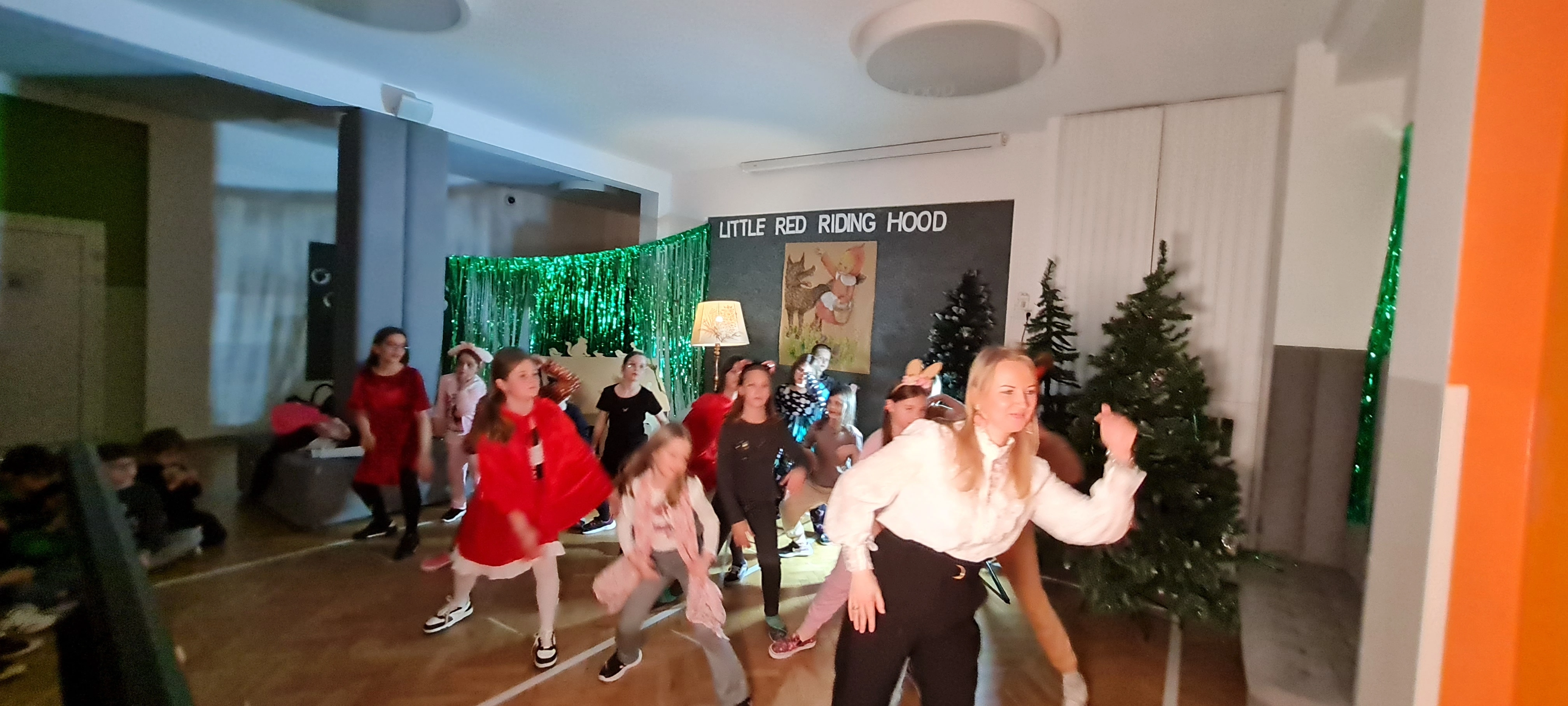 Przedstawienie "Kopciuszek" w języku angielskim - zdjęcie 4