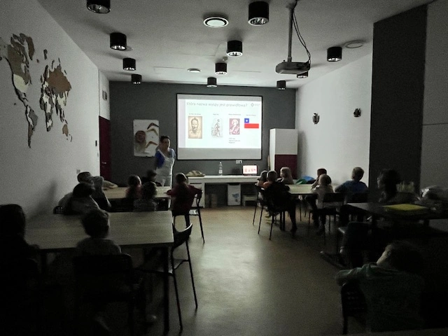 1a w Muzeum Azji i Pacyfiku poznaje Wyspy Wielkanocne - zdjęcie 3