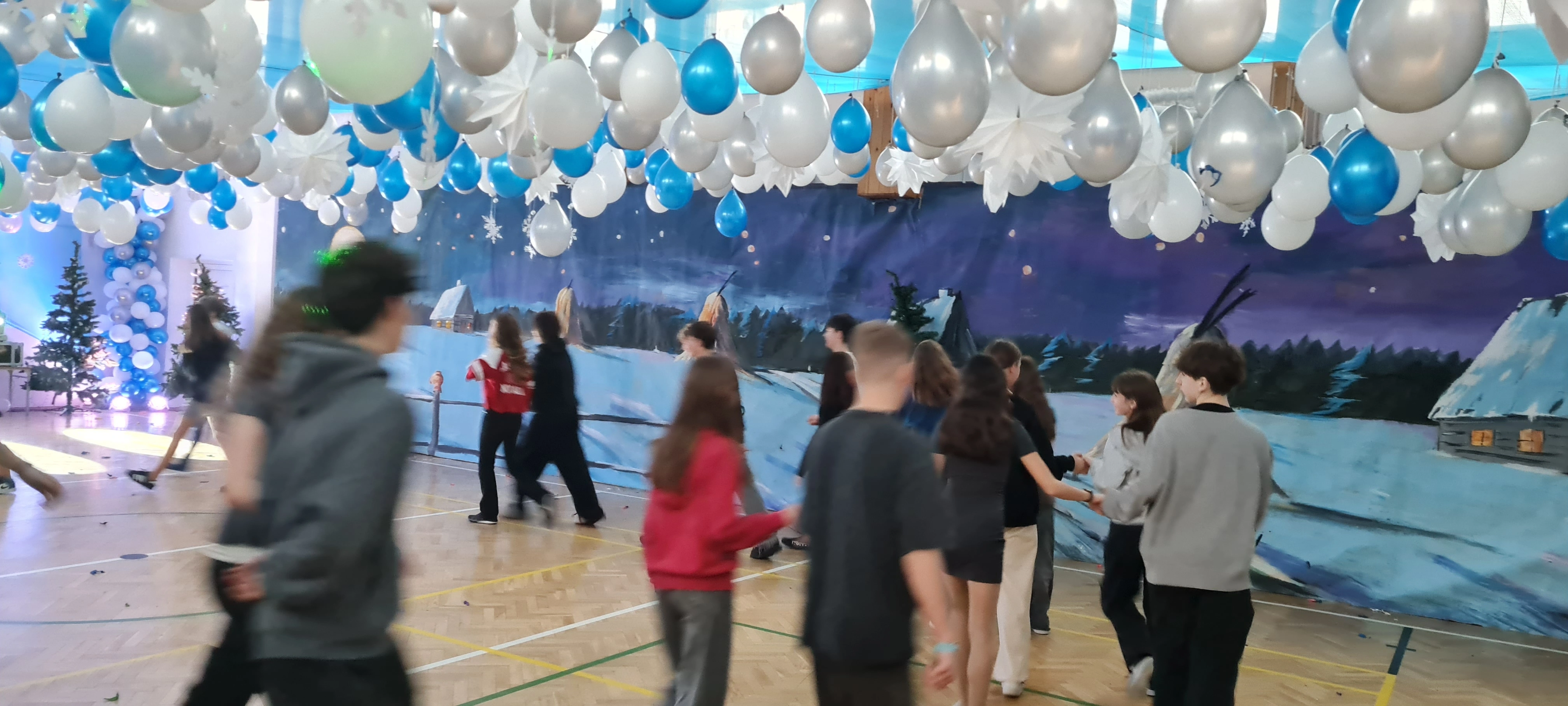 BAL KARNAWAŁOWY - klas 7-8 - zdjęcie 6