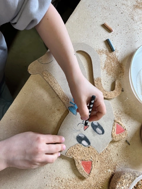 Wycieczka do stolarni - klasa 1a i 1b - zdjęcie 6