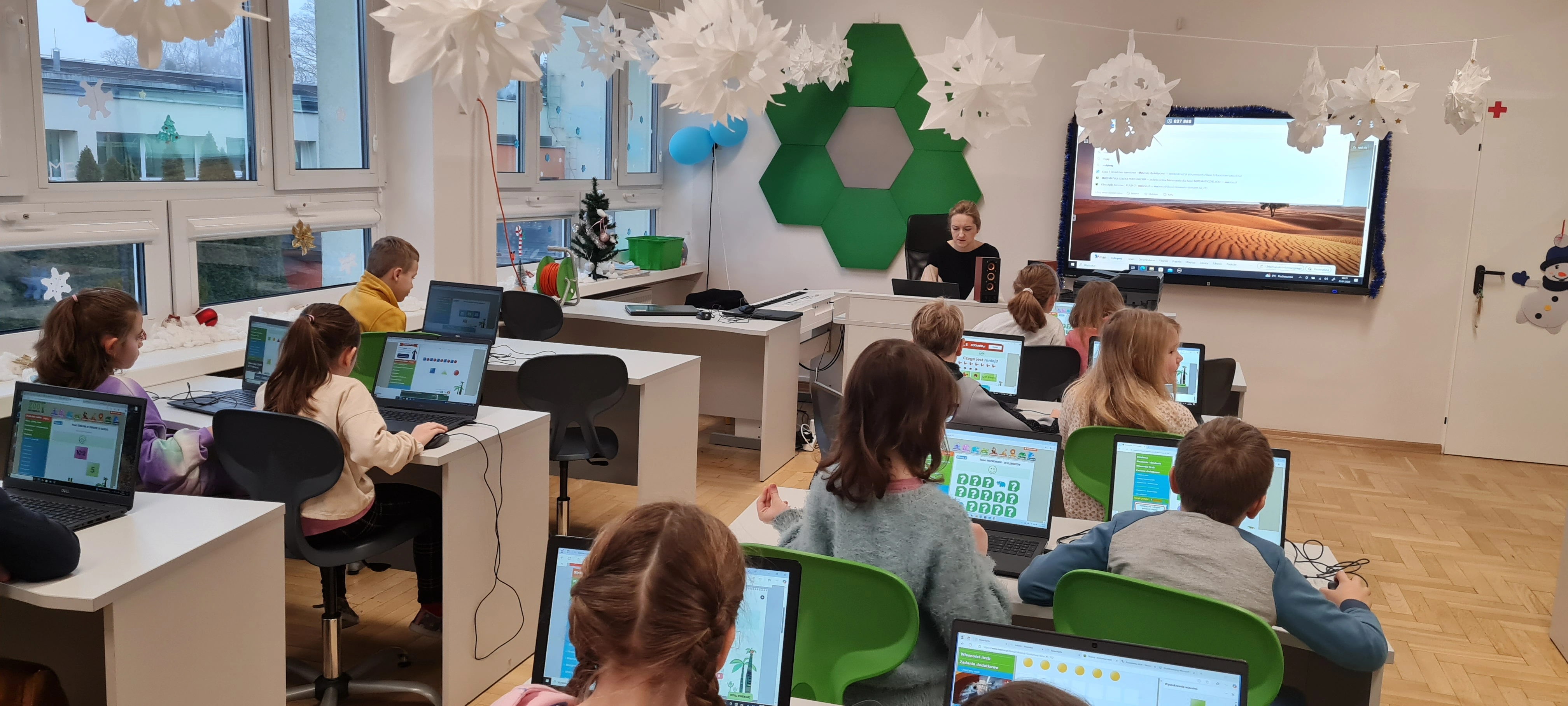 Informatyka - kl. 2 B - zdjęcie 1