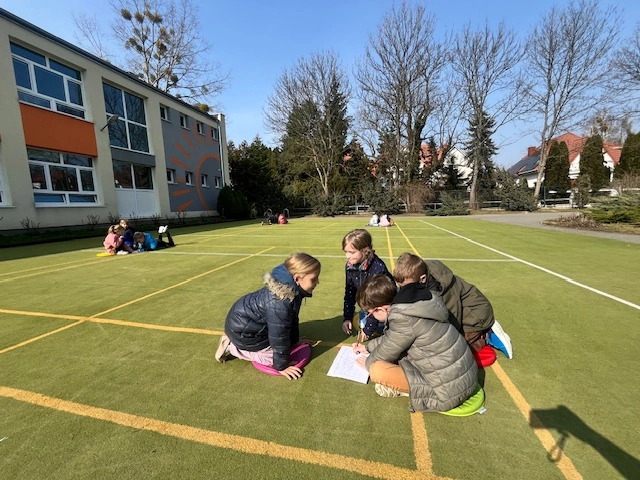 1a pracuje w podgrupach: gramy w państwa-miasta w uproszczonej wersji - zdjęcie 1