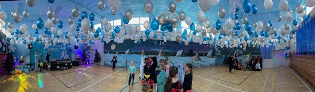 Wspaniała zabawa w przepięknej sali balowej - klasy 1-3 - zdjęcie 3