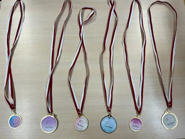 Nasz gimnastyczny talent - Julia z 1a. Brawo Jula! - zdjęcie 4