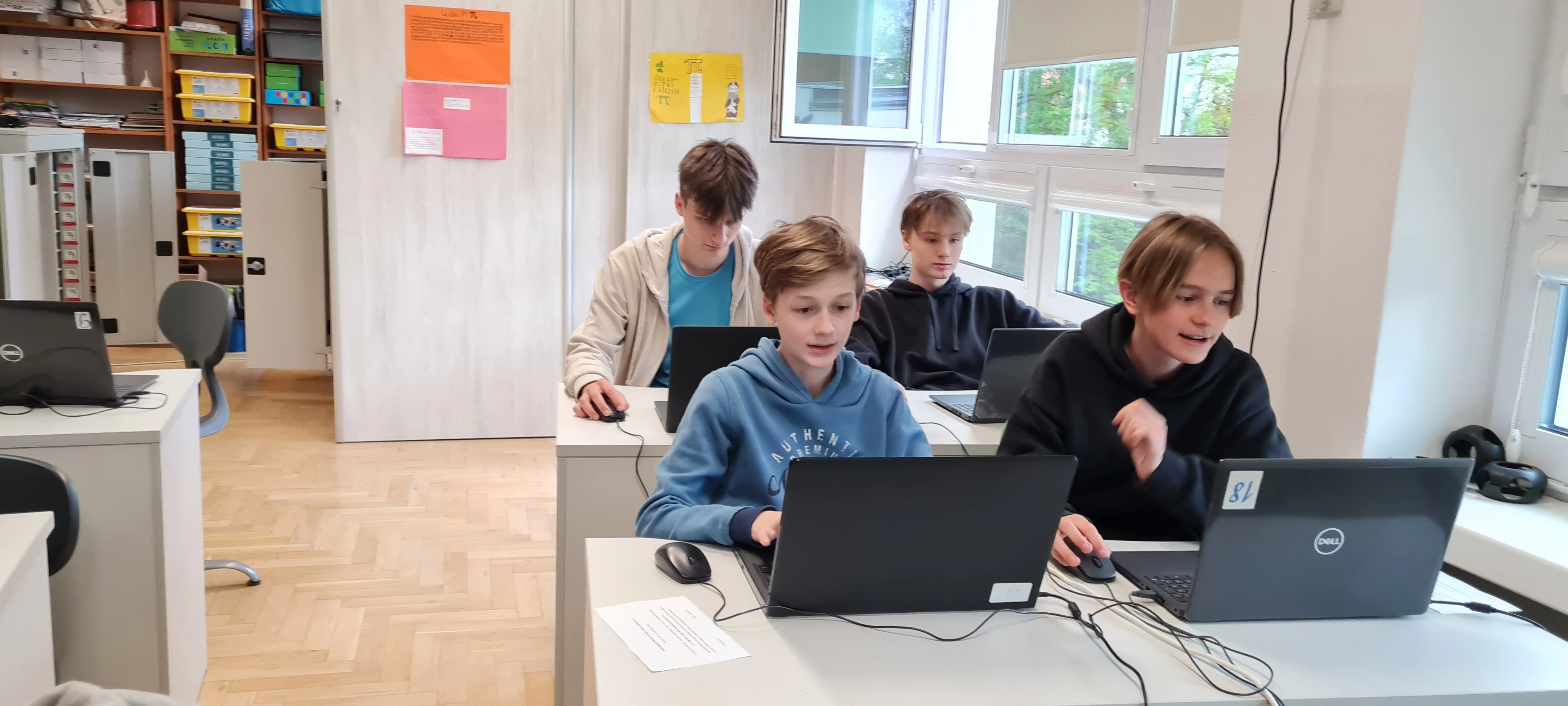 8 a- informatyka - zdjęcie 1