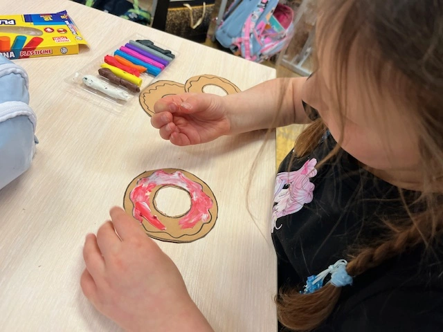 Przygotowania do tłustego czwartku w 1a - zdjęcie 5