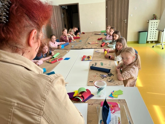 Klasa 1a na kreatywno-sportowych warsztatach w Młodzieżowym Domu Kultury Wilanów - zdjęcie 2